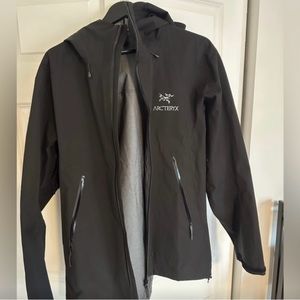 Arcteryx Beta LT Gore Tex Rain Jacket